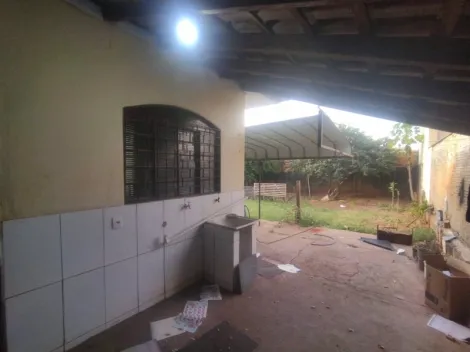 Alugar Casa / Padr&atilde;o em S&atilde;o Jos&eacute; do Rio Preto R$ 1.250,00 - Foto 14