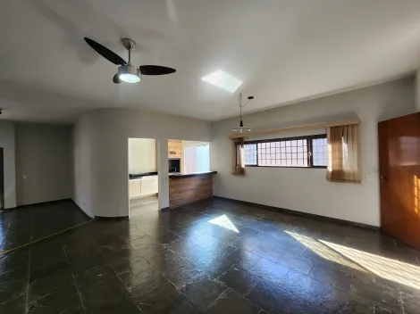 Alugar Casa / Padr&atilde;o em S&atilde;o Jos&eacute; do Rio Preto R$ 4.500,00 - Foto 3