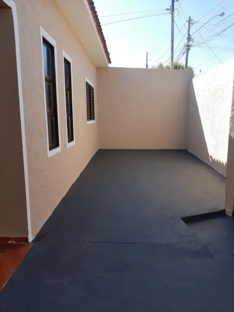Alugar Casa / Padr&atilde;o em S&atilde;o Jos&eacute; do Rio Preto. apenas R$ 300.000,00
