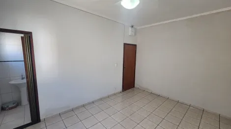 Alugar Casa / Padr&atilde;o em S&atilde;o Jos&eacute; do Rio Preto R$ 1.750,00 - Foto 10