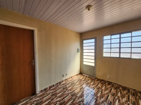 Alugar Casa / Padr&atilde;o em S&atilde;o Jos&eacute; do Rio Preto R$ 950,00 - Foto 5