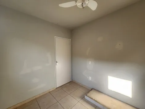 Alugar Casa / Padr&atilde;o em S&atilde;o Jos&eacute; do Rio Preto R$ 1.150,00 - Foto 6
