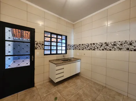 Alugar Casa / Padr&atilde;o em S&atilde;o Jos&eacute; do Rio Preto R$ 1.600,00 - Foto 4