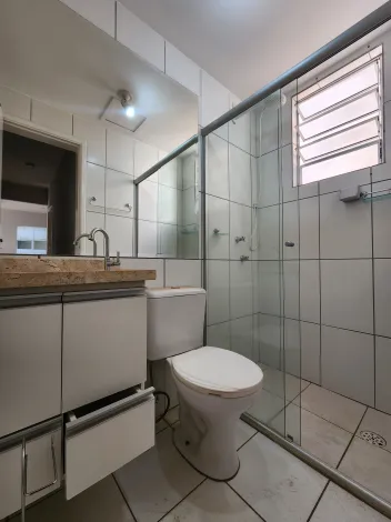 Alugar Apartamento / Padr&atilde;o em S&atilde;o Jos&eacute; do Rio Preto R$ 1.500,00 - Foto 9