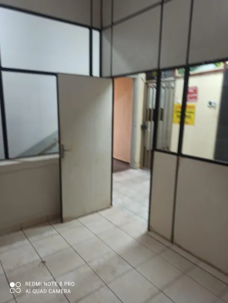 Alugar Comercial / Sala em S&atilde;o Jos&eacute; do Rio Preto R$ 350,00 - Foto 6