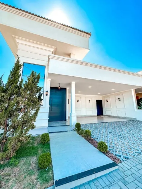 Casa / Condom&iacute;nio em Mirassol 
