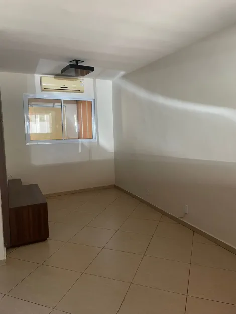 Alugar Casa / Condom&iacute;nio em S&atilde;o Jos&eacute; do Rio Preto. apenas R$ 3.000,00