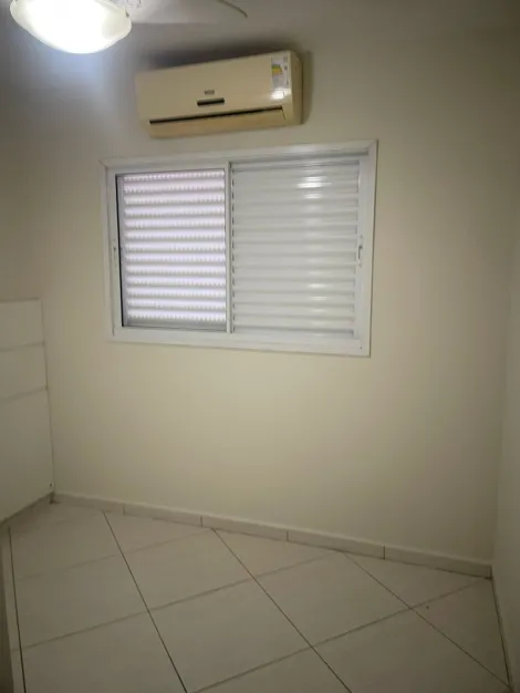 Alugar Casa / Condom&iacute;nio em S&atilde;o Jos&eacute; do Rio Preto R$ 3.000,00 - Foto 13