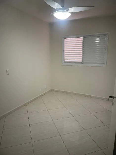 Alugar Casa / Condom&iacute;nio em S&atilde;o Jos&eacute; do Rio Preto R$ 3.000,00 - Foto 16
