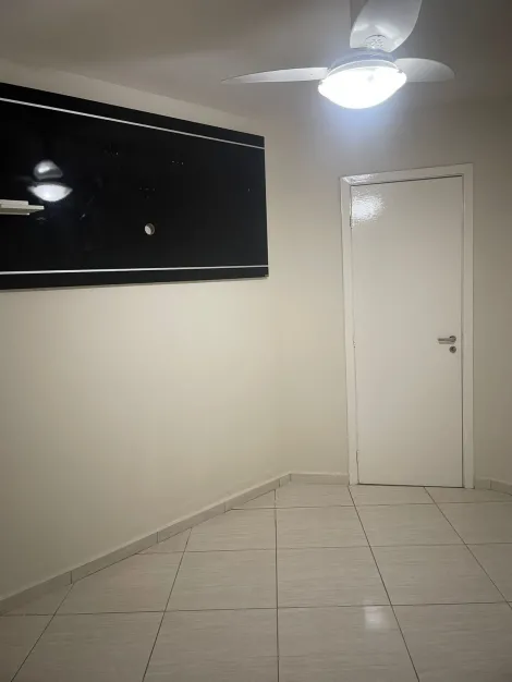 Alugar Casa / Condom&iacute;nio em S&atilde;o Jos&eacute; do Rio Preto R$ 3.000,00 - Foto 17