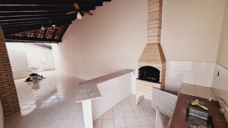 Alugar Casa / Padr&atilde;o em S&atilde;o Jos&eacute; do Rio Preto R$ 1.900,00 - Foto 2