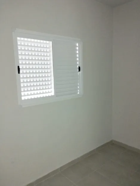 Alugar Casa / Padr&atilde;o em S&atilde;o Jos&eacute; do Rio Preto R$ 600,00 - Foto 4