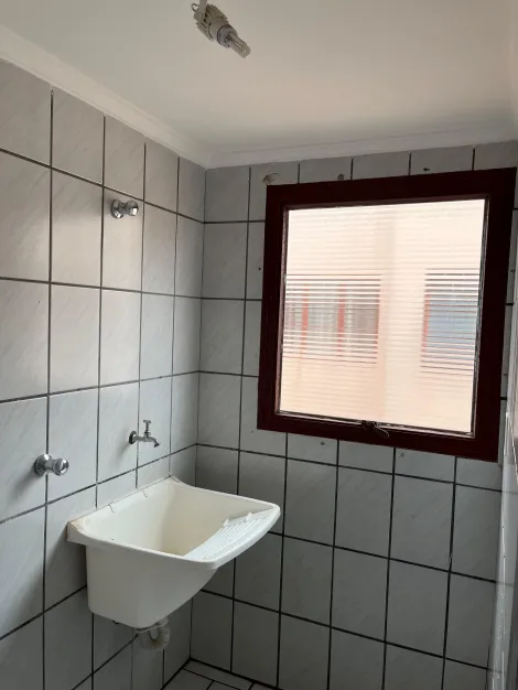 Alugar Apartamento / Padr&atilde;o em S&atilde;o Jos&eacute; do Rio Preto R$ 1.000,00 - Foto 9