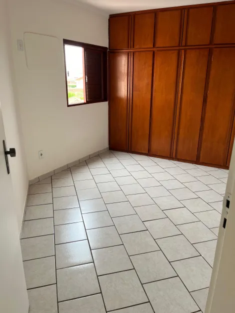 Alugar Apartamento / Padr&atilde;o em S&atilde;o Jos&eacute; do Rio Preto R$ 1.000,00 - Foto 10