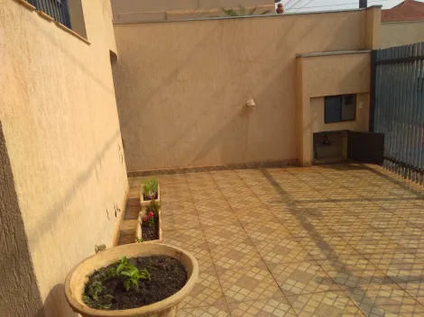 Comprar Casa / Padr&atilde;o em Barretos R$ 500.000,00 - Foto 3