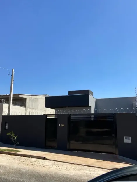 Alugar Casa / Padr&atilde;o em S&atilde;o Jos&eacute; do Rio Preto. apenas R$ 380.000,00