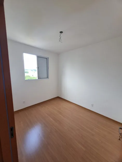 Alugar Apartamento / Padr&atilde;o em S&atilde;o Jos&eacute; do Rio Preto R$ 1.100,00 - Foto 2