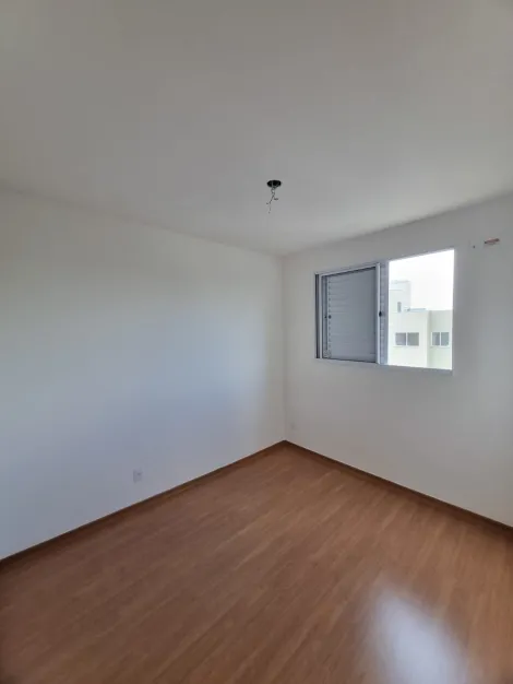 Alugar Apartamento / Padr&atilde;o em S&atilde;o Jos&eacute; do Rio Preto R$ 1.100,00 - Foto 3