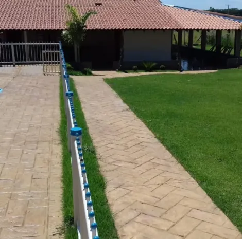 Alugar Rural / Ch&aacute;cara em Guapia&ccedil;u R$ 3.700,00 - Foto 13