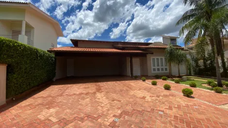 Casa / Condom&iacute;nio em S&atilde;o Jos&eacute; do Rio Preto 