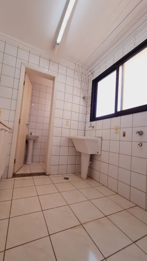 Alugar Apartamento / Padr&atilde;o em S&atilde;o Jos&eacute; do Rio Preto R$ 2.400,00 - Foto 20