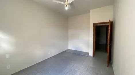 Alugar Casa / Padr&atilde;o em S&atilde;o Jos&eacute; do Rio Preto R$ 2.200,00 - Foto 5