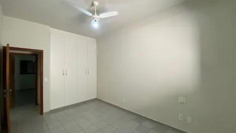 Alugar Casa / Padr&atilde;o em S&atilde;o Jos&eacute; do Rio Preto R$ 2.200,00 - Foto 6