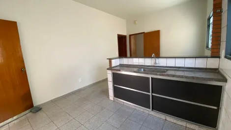 Alugar Casa / Padr&atilde;o em S&atilde;o Jos&eacute; do Rio Preto R$ 2.200,00 - Foto 14