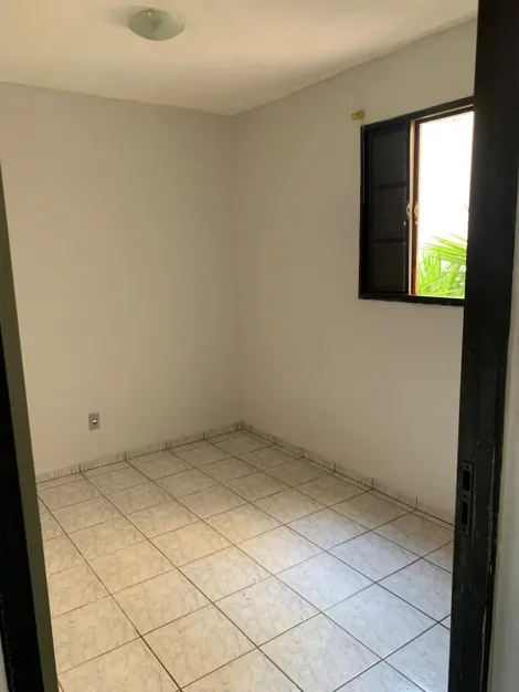 Alugar Apartamento / Padr&atilde;o em S&atilde;o Jos&eacute; do Rio Preto R$ 950,00 - Foto 4