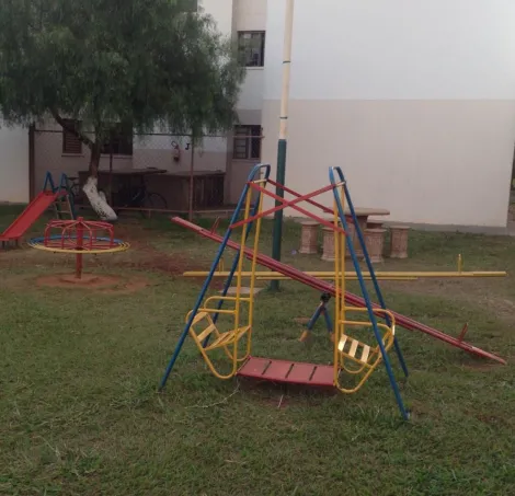 Alugar Apartamento / Padr&atilde;o em S&atilde;o Jos&eacute; do Rio Preto R$ 950,00 - Foto 16