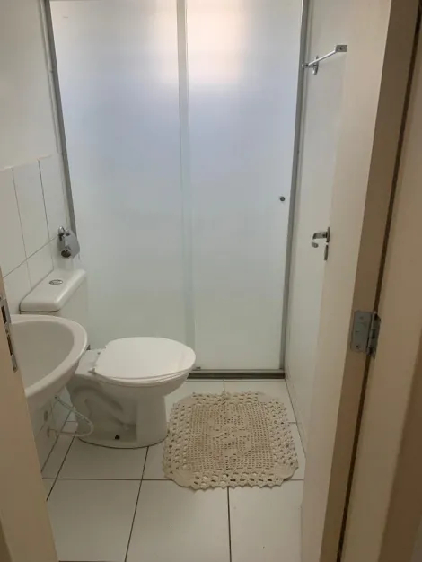 Alugar Apartamento / Padr&atilde;o em S&atilde;o Jos&eacute; do Rio Preto R$ 950,00 - Foto 11