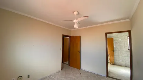 Alugar Apartamento / Padr&atilde;o em S&atilde;o Jos&eacute; do Rio Preto R$ 850,00 - Foto 2