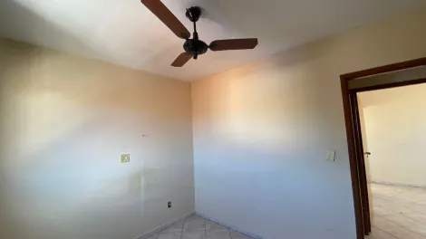 Alugar Apartamento / Padr&atilde;o em S&atilde;o Jos&eacute; do Rio Preto R$ 850,00 - Foto 3