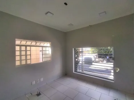 Alugar Comercial / Casa Comercial em S&atilde;o Jos&eacute; do Rio Preto R$ 3.500,00 - Foto 4