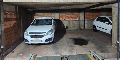 Comercial / Box Garagem em S&atilde;o Jos&eacute; do Rio Preto 