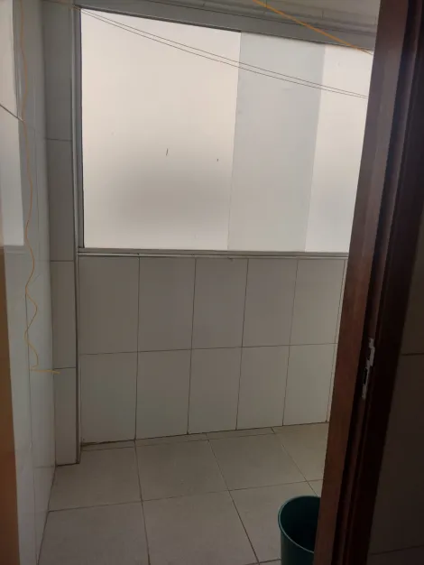 Alugar Apartamento / Padr&atilde;o em S&atilde;o Jos&eacute; do Rio Preto R$ 1.500,00 - Foto 6