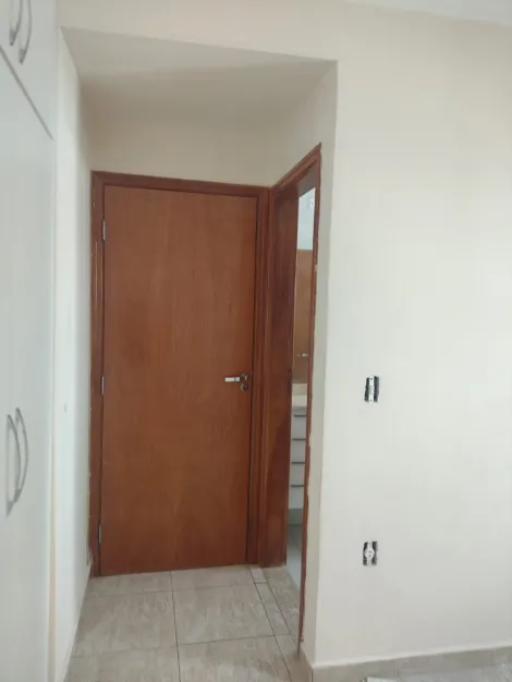 Alugar Apartamento / Padr&atilde;o em S&atilde;o Jos&eacute; do Rio Preto R$ 1.500,00 - Foto 16