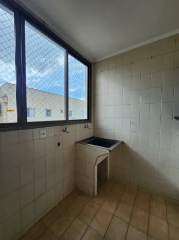 Alugar Apartamento / Padr&atilde;o em S&atilde;o Jos&eacute; do Rio Preto R$ 1.300,00 - Foto 13