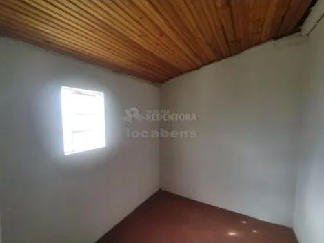 Alugar Casa / Padr&atilde;o em S&atilde;o Jos&eacute; do Rio Preto R$ 850,00 - Foto 11