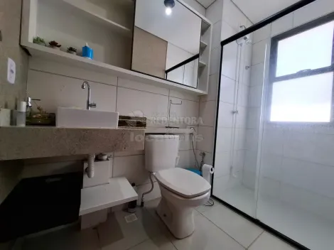 Alugar Apartamento / Padr&atilde;o em S&atilde;o Jos&eacute; do Rio Preto R$ 2.000,00 - Foto 9