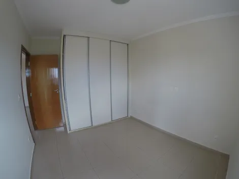 Alugar Apartamento / Padr&atilde;o em S&atilde;o Jos&eacute; do Rio Preto R$ 2.200,00 - Foto 13