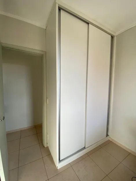 Alugar Apartamento / Cobertura em S&atilde;o Jos&eacute; do Rio Preto R$ 2.170,00 - Foto 5