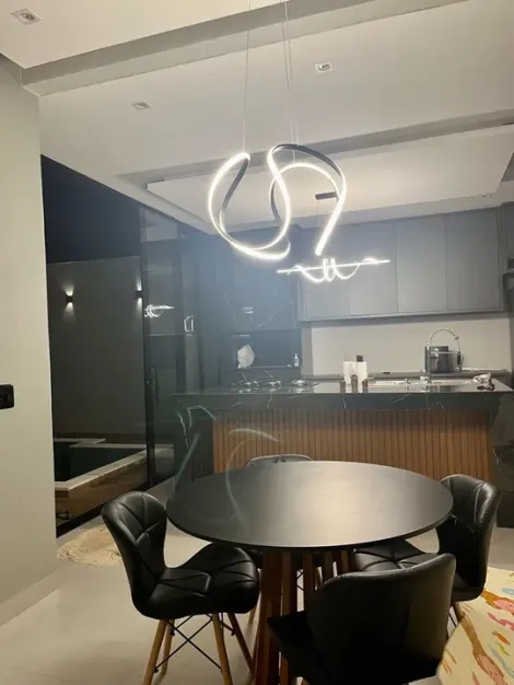 Alugar Casa / Padr&atilde;o em S&atilde;o Jos&eacute; do Rio Preto. apenas R$ 520.000,00