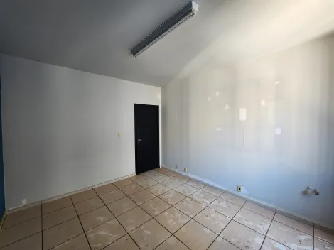 Alugar Comercial / Sala em S&atilde;o Jos&eacute; do Rio Preto R$ 500,00 - Foto 2