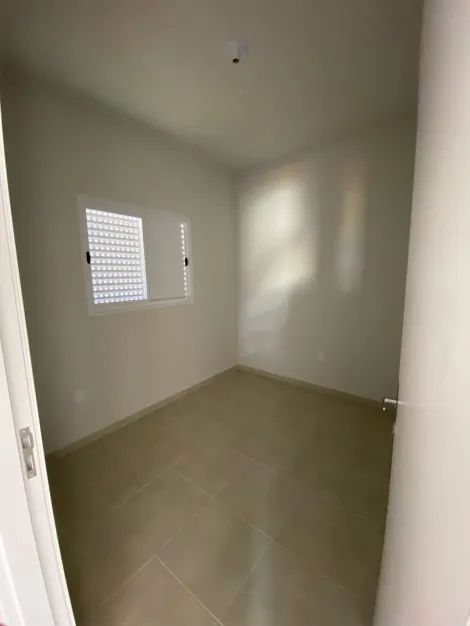Comprar Casa / Padr&atilde;o em S&atilde;o Jos&eacute; do Rio Preto R$ 235.000,00 - Foto 4