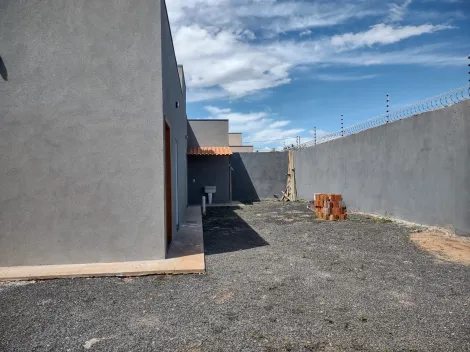 Alugar Casa / Padr&atilde;o em Bady Bassitt. apenas R$ 270.000,00