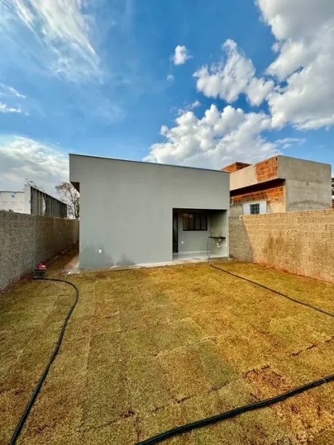 Comprar Casa / Padr&atilde;o em Bady Bassitt R$ 265.000,00 - Foto 3