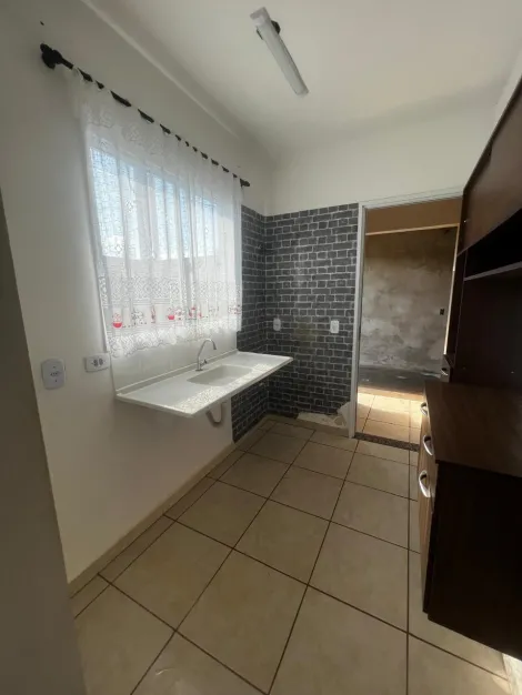 Alugar Casa / Padr&atilde;o em Bady Bassitt R$ 900,00 - Foto 6