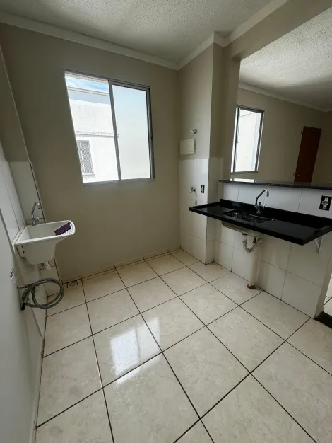 Alugar Apartamento / Padr&atilde;o em S&atilde;o Jos&eacute; do Rio Preto R$ 1.100,00 - Foto 5