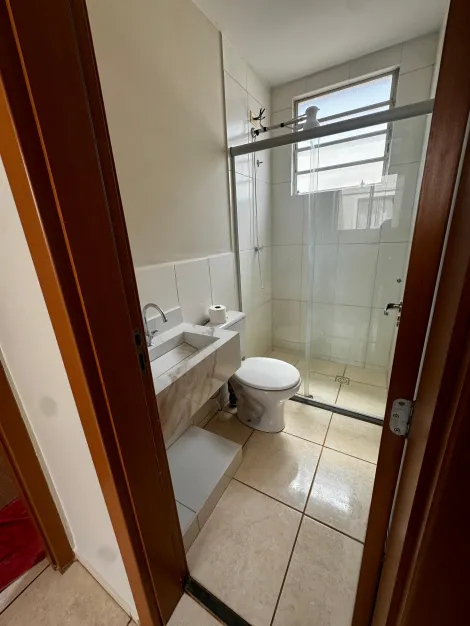 Alugar Apartamento / Padr&atilde;o em S&atilde;o Jos&eacute; do Rio Preto R$ 1.100,00 - Foto 12